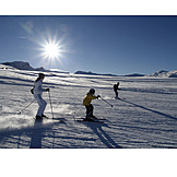   Wintersport, Skiurlaub, Skifahren