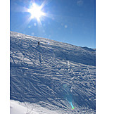   Sun, Skiers, Ski slope
