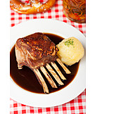   Bavarian cuisine, Suckling pig, Sparerib