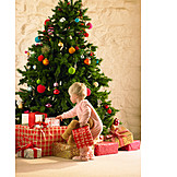   Kleinkind, Weihnachten, Weihnachtsbaum