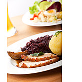   Schweinebraten, Rotkohl, Sonntagsbraten