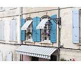   Fenster, Südfrankreich, Arles