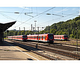   Bahnhof, Bahn, Nahverkehr